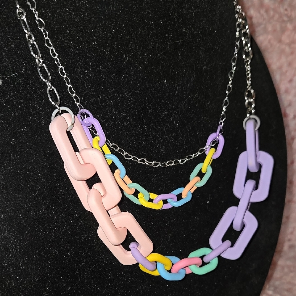 Colorful Chain Necklace - Picture 14 of 14